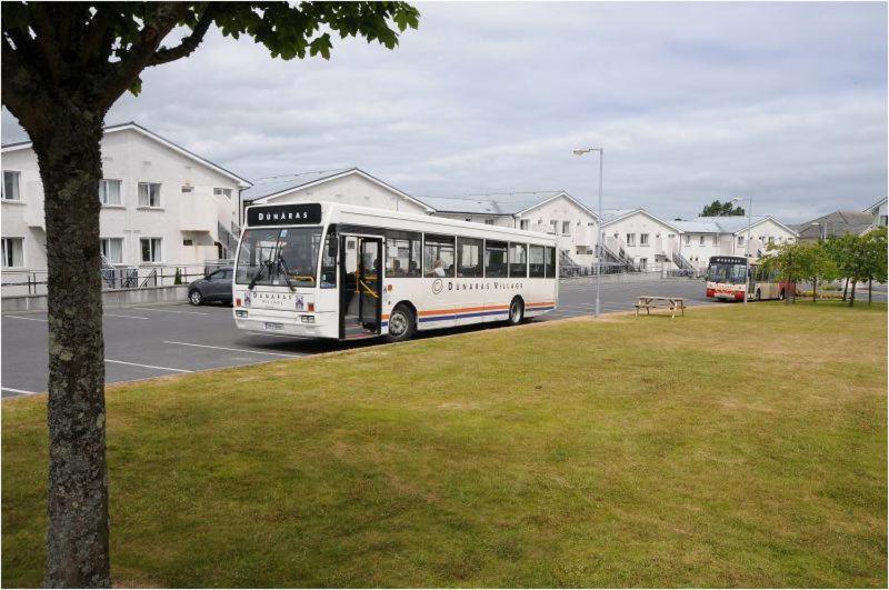 Dunaras Holiday Village Galway Bagian luar foto